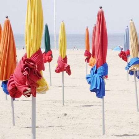 Le Cyrano, Deauville - App. T2 Proche De La Mer Exterior foto