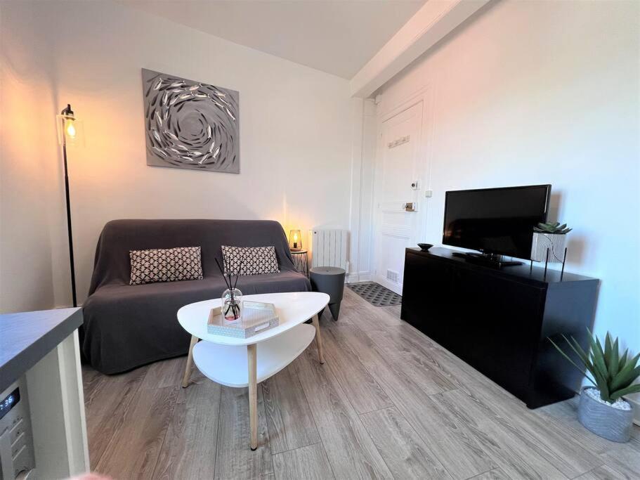 Le Cyrano, Deauville - App. T2 Proche De La Mer Exterior foto